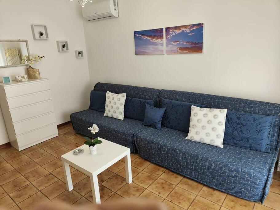 Appartamento Da Nella Giardini Naxos Luaran gambar